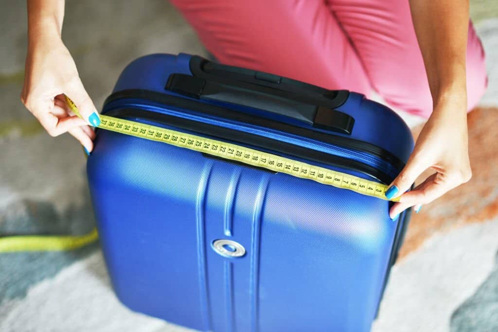 Como medir los litros de una maleta